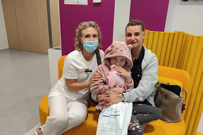 30 сентября команда MCI навестила Агату в SJD Barcelona Children’s Hospital